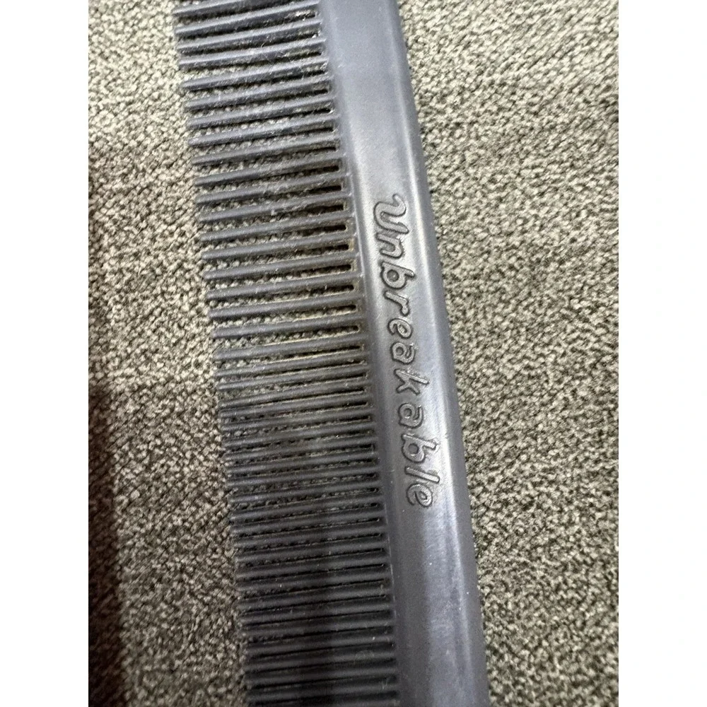 Vintage Set Pink And Black Unbreakable Super Comb Retro Groovy Old‎ School Prop